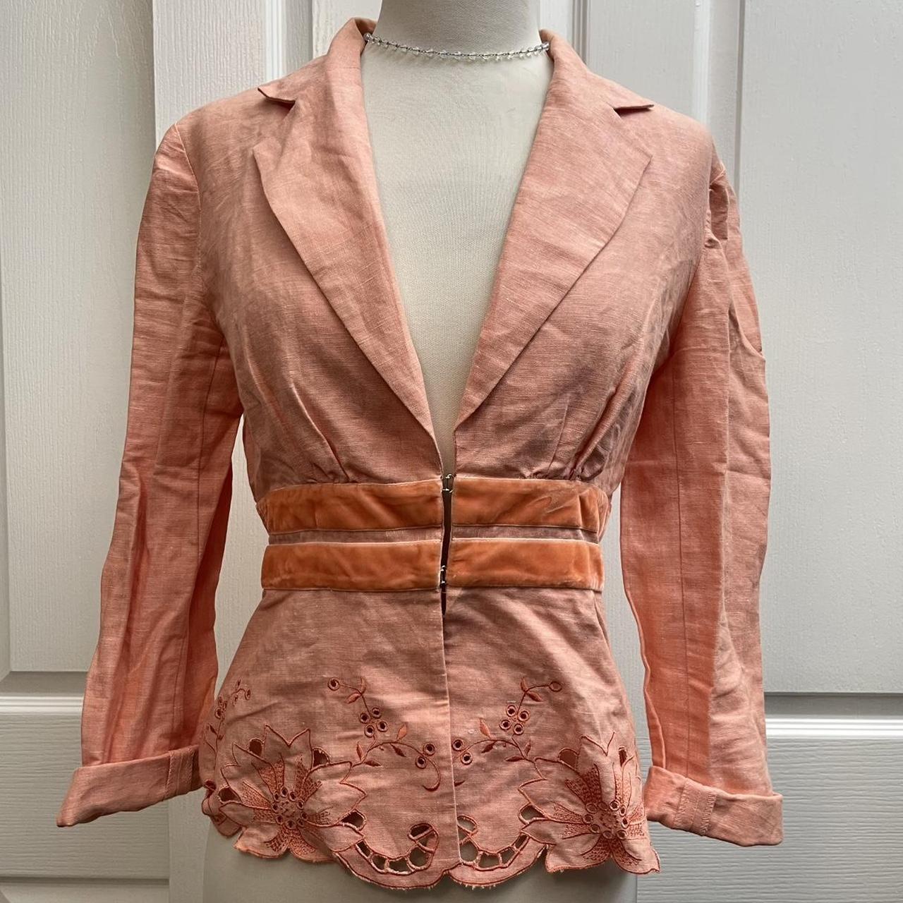 item listed by itsgivingy2knvntg