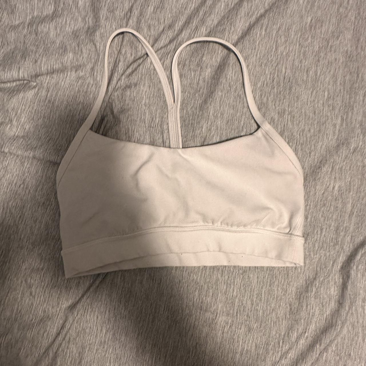 Lululemon flow y bra too small - Depop