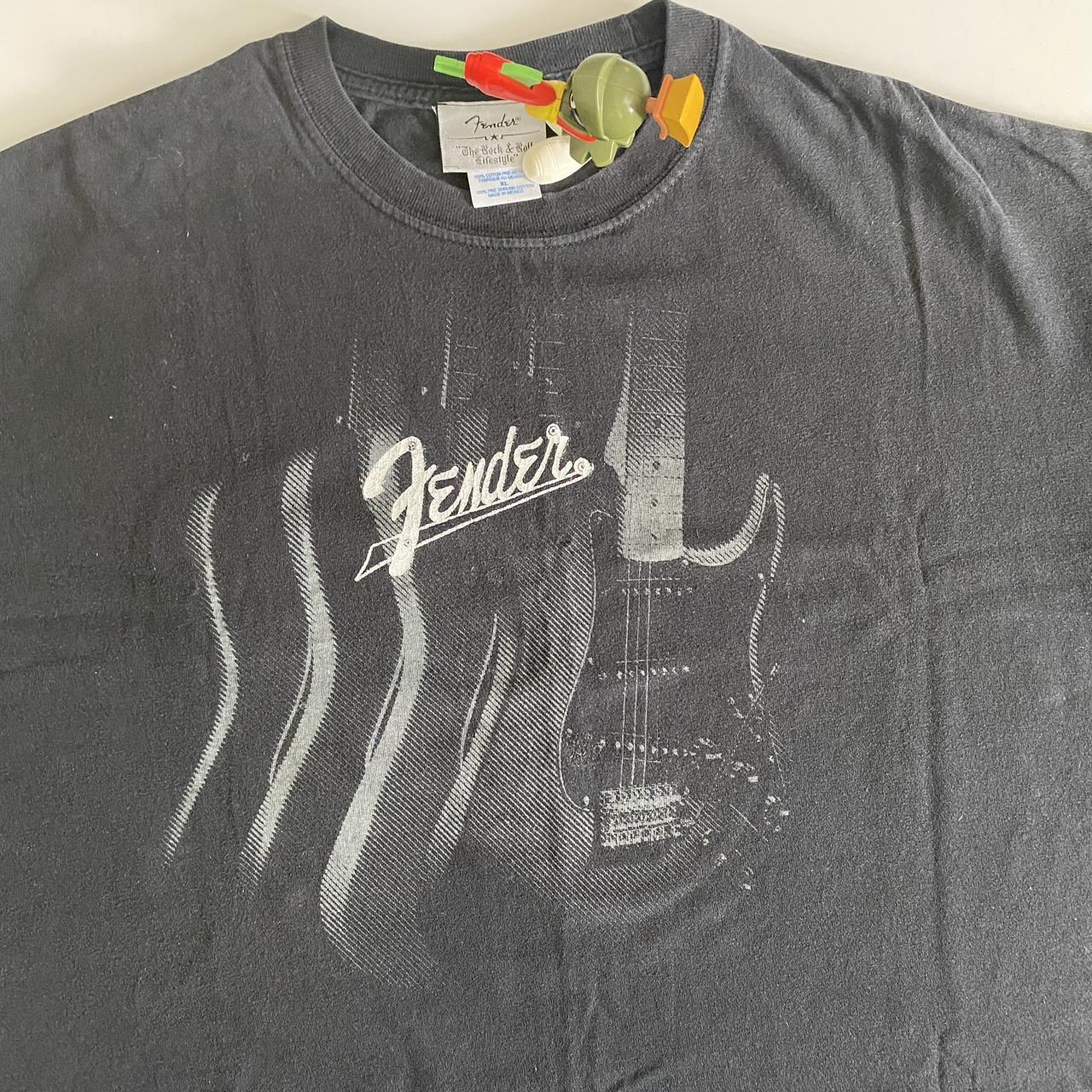 Tshirt By Uniqlo Fender Warna Rare, Fesyen Pria, Pakaian , Atasan Di - Foto 6