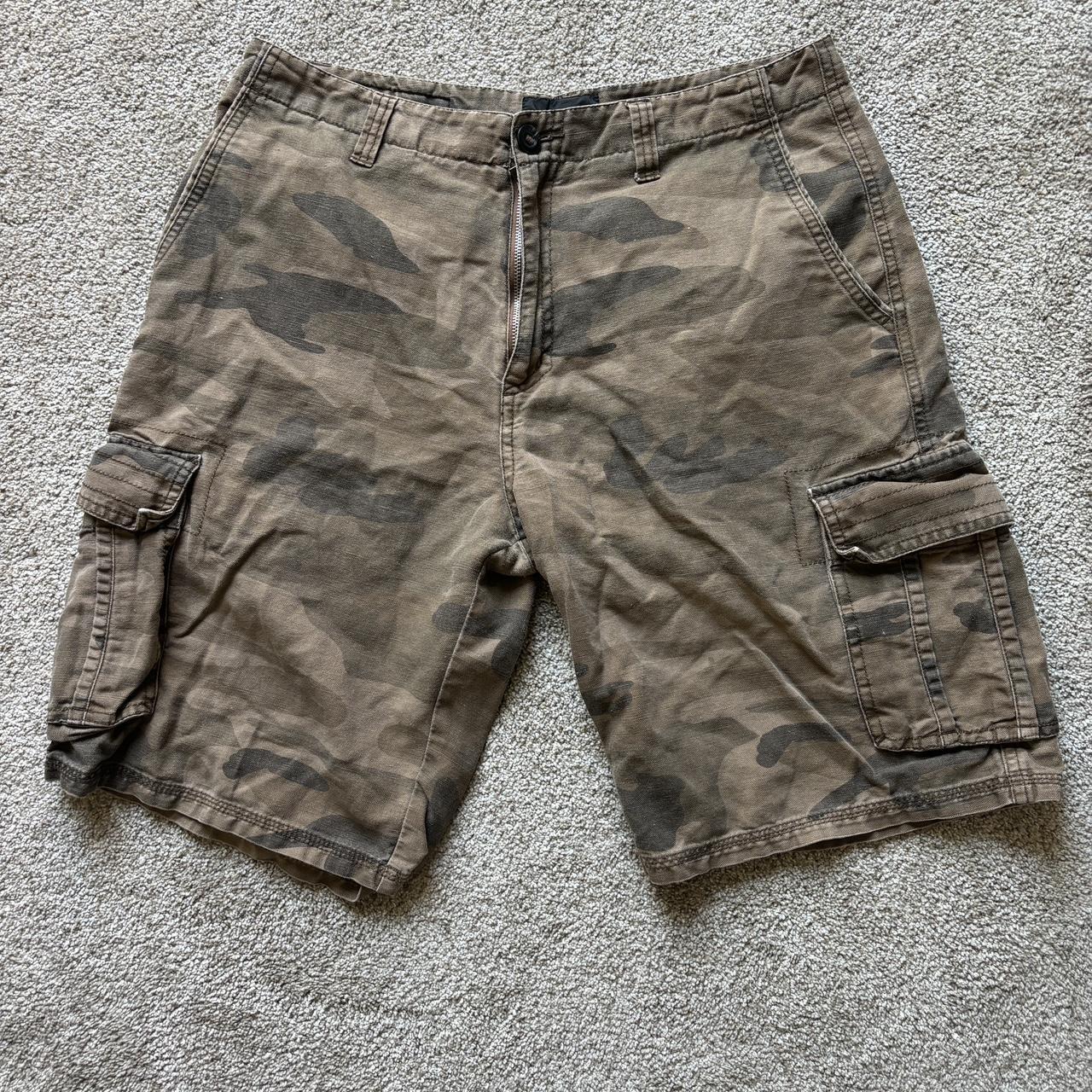 Hurley camo cargo shorts with pockets camo cargo