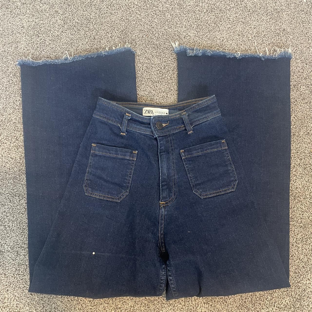 Zara Women's Jeans - Navy/Blue - 4 – Dark blue high-waisted flare jeans with raw …