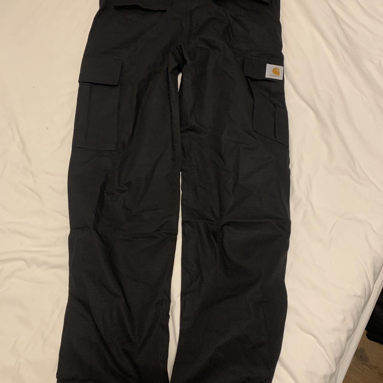 Mens LARGE CARHARTT cargos. - Depop