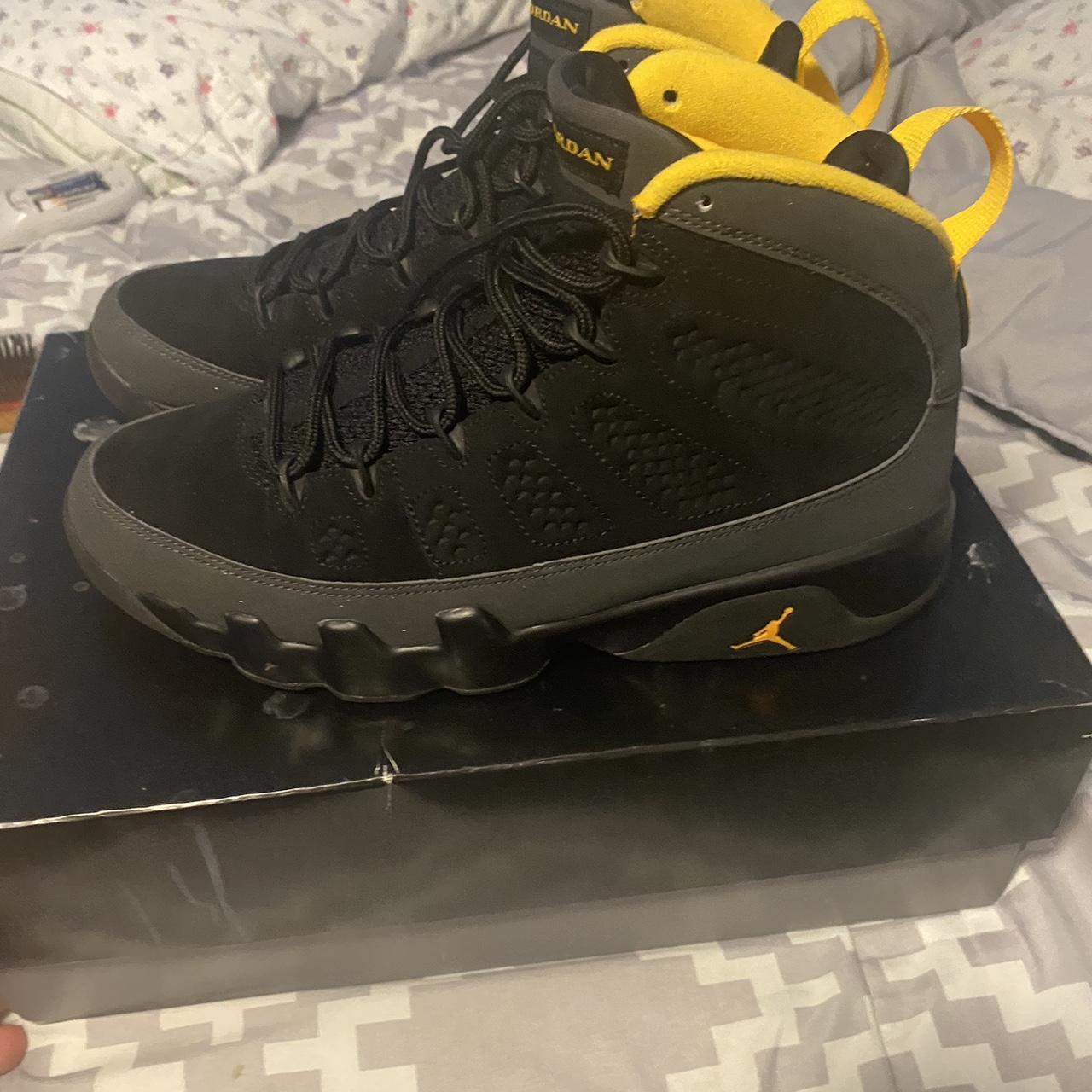 university gold 9s mens