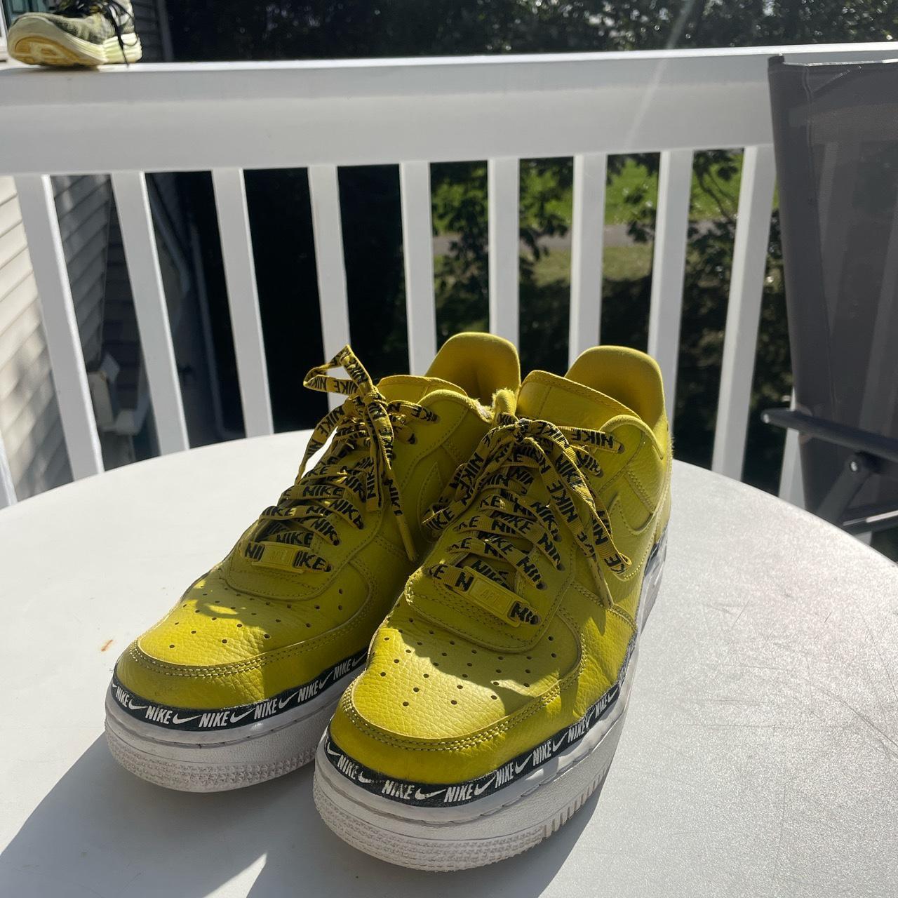 Sick yellow af1 with slight wear in the sides - Depop