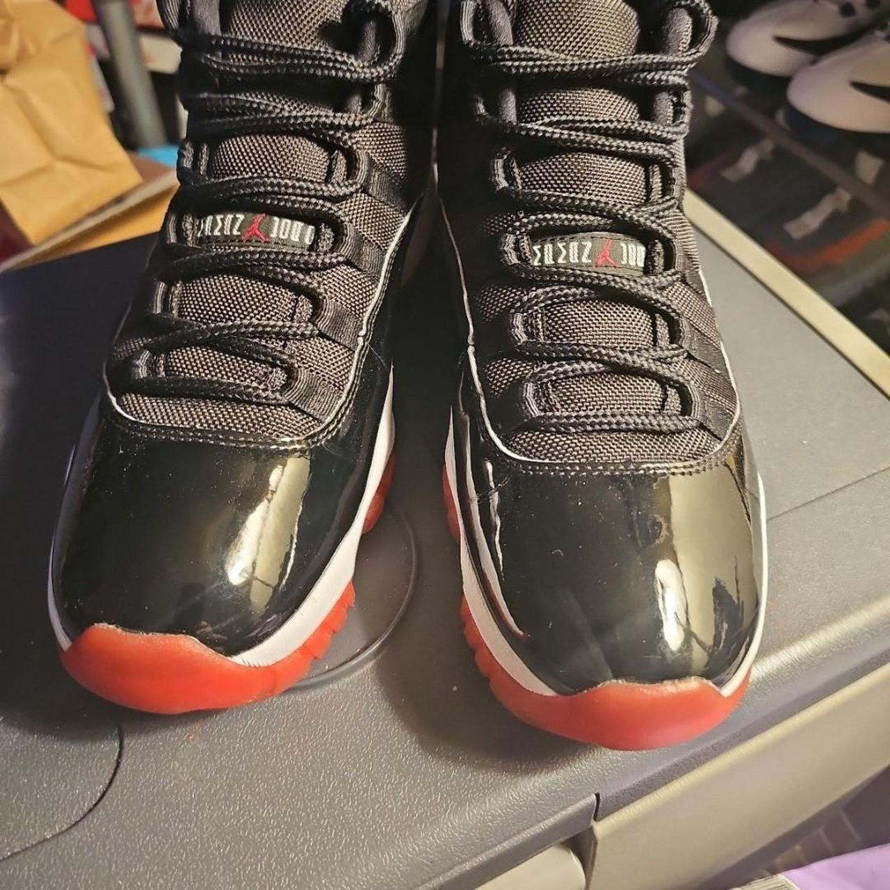 Jordan 11 bred outlet toe