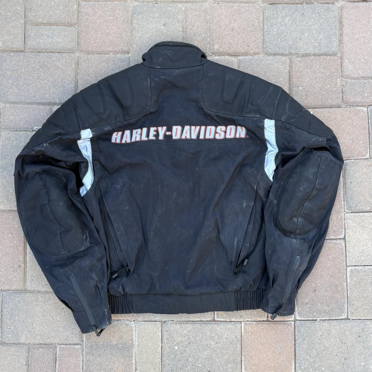 item listed by b1gballaclothing