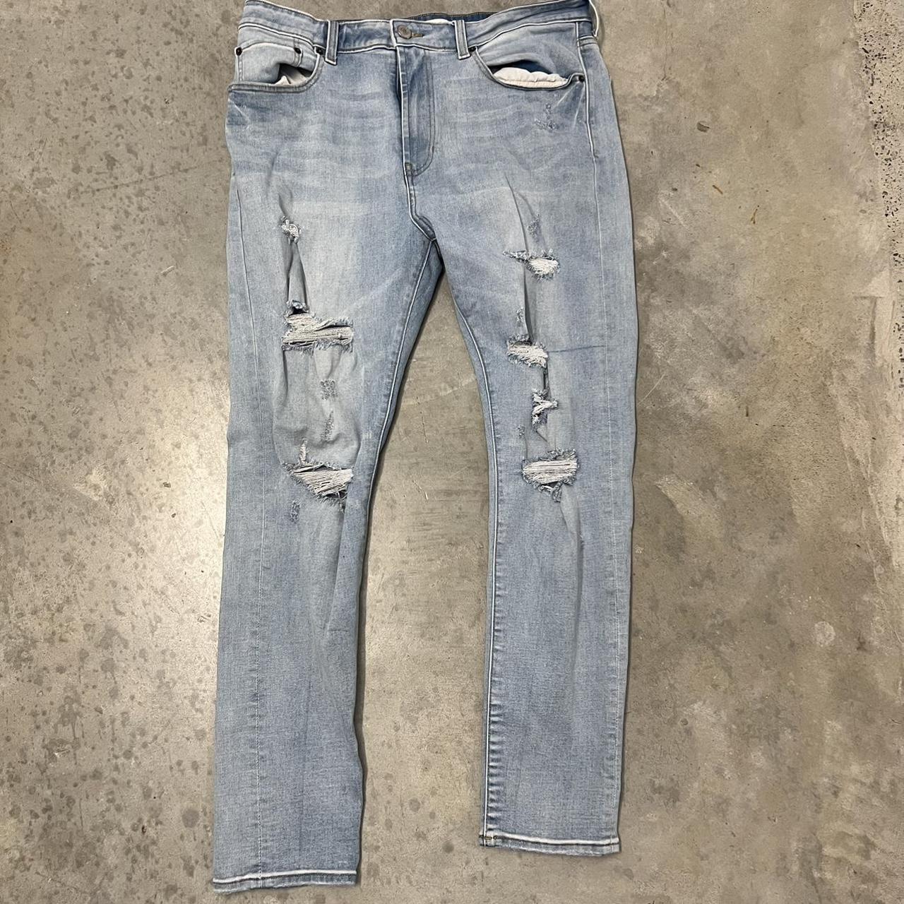 Ripped Forever 21 Jeans Size 34x32 - Depop