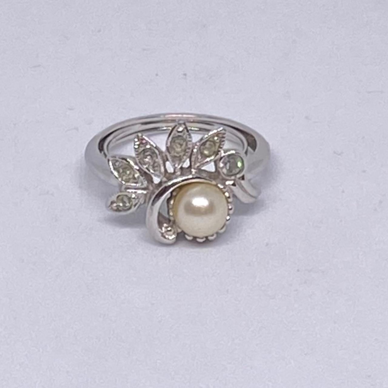 Vintage Avon Silver tone ring with a faux pearl and | Depop Vintage Avon Silver tone ring with a faux pearl and | Depop
