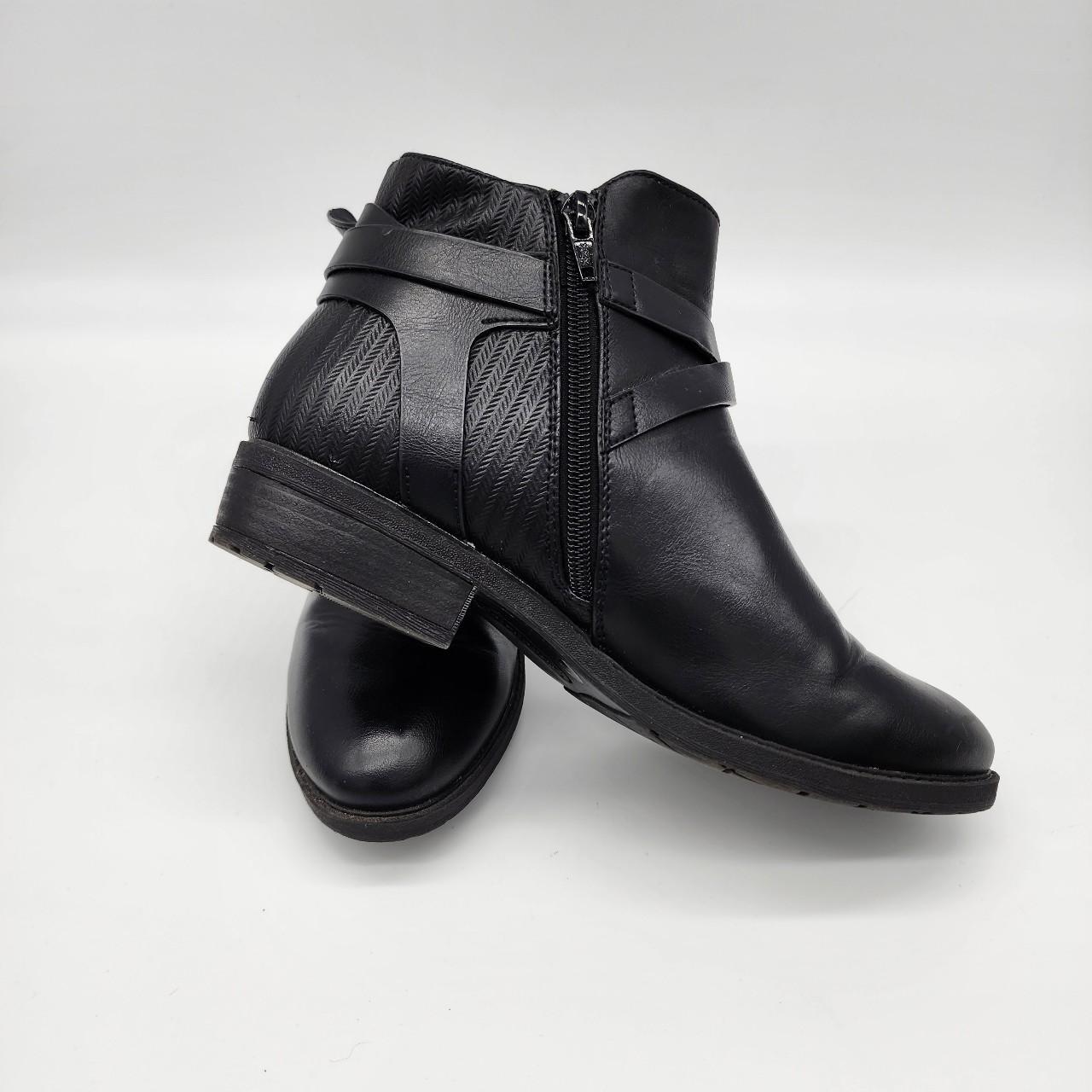 Baretraps black sale booties