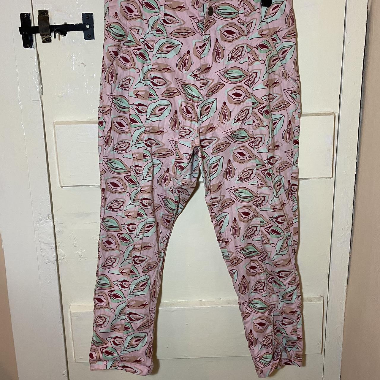 Lucy & Yak limited edition vulva Camden’s size... Depop