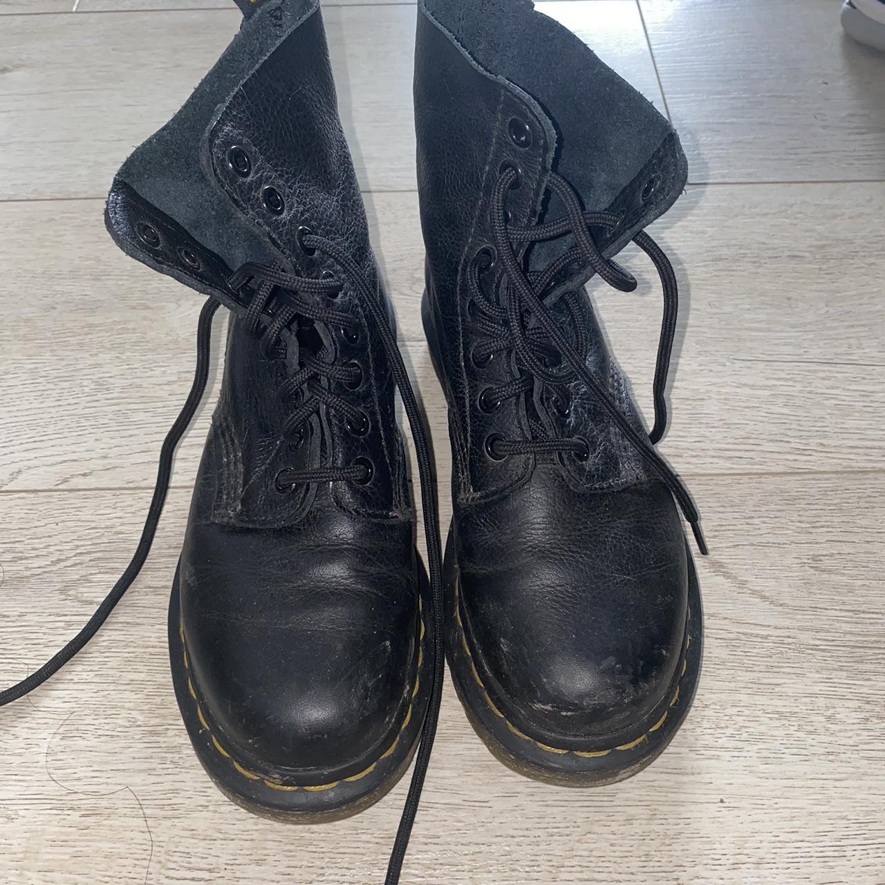 Docs size 5. they’re soft leather and already broken... - Depop