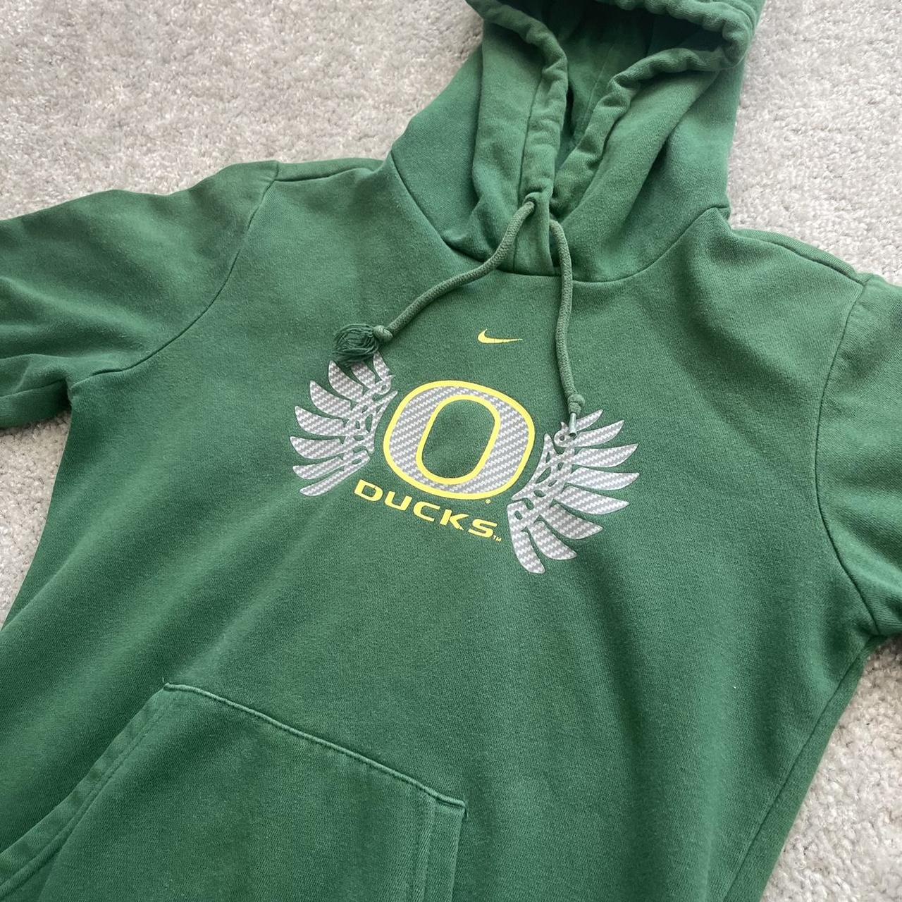 Nike Center Swoosh Oregon Ducks Hoodie Size: S... - Depop