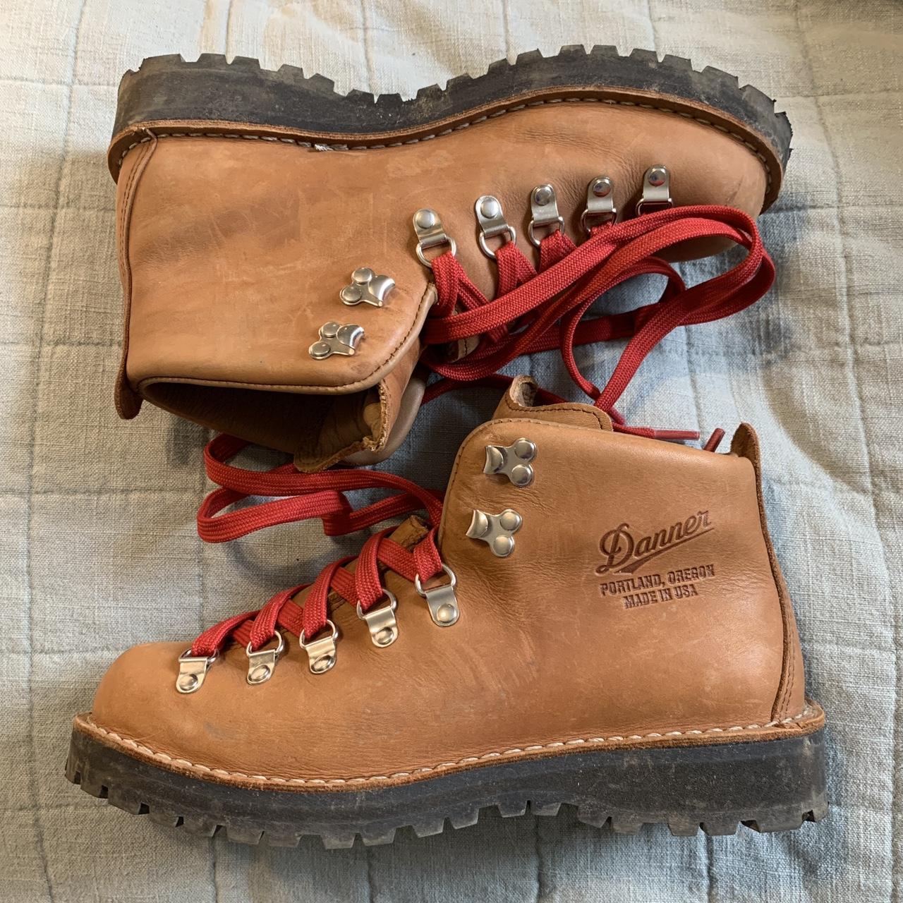 Danner tan hot sale boots