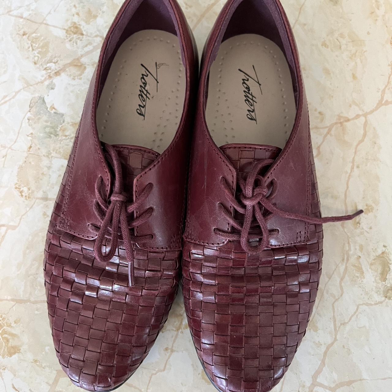 Beautiful burgundy leather loafers from Depop