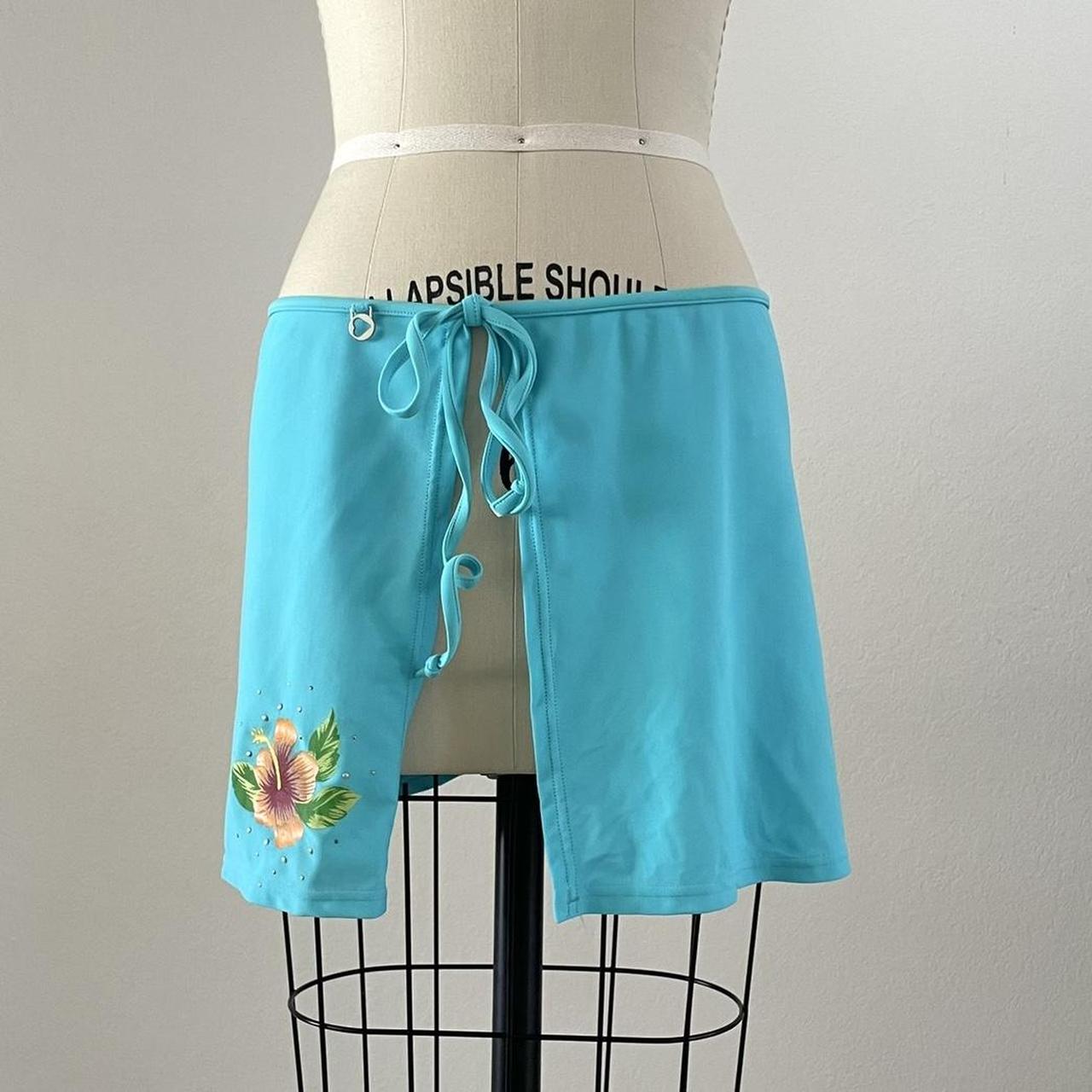 item listed by shopsurrealistic