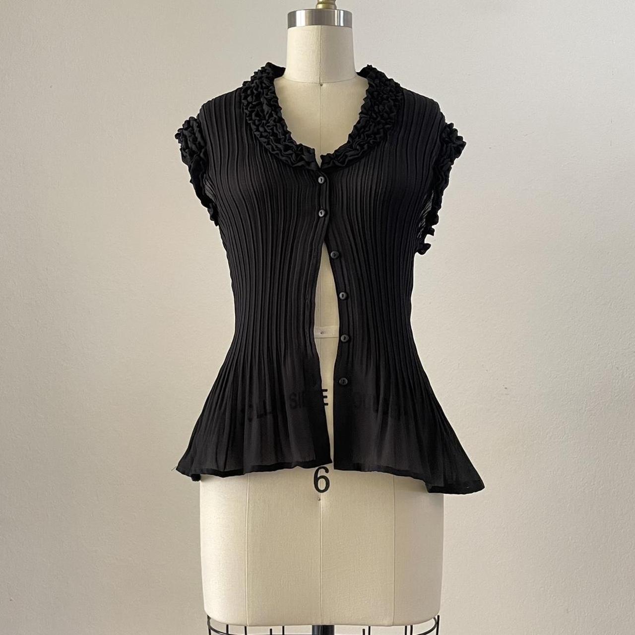 item listed by shopsurrealistic