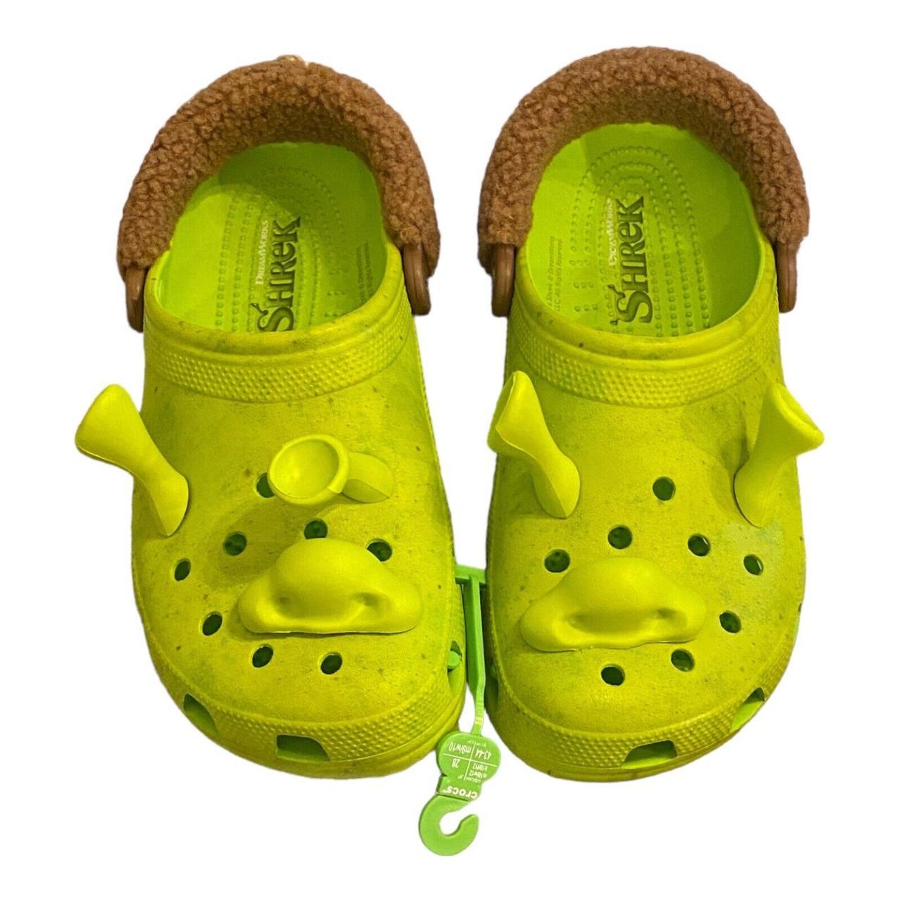 NEW MENS 10 WOMENS 12 SHREK CROCS