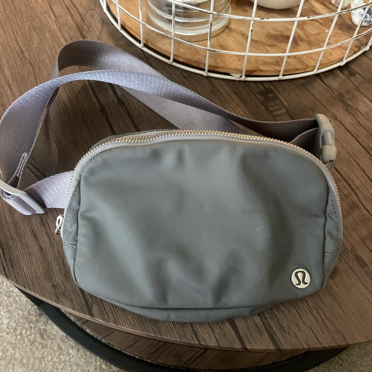 lulu lemon belt bag in grey - Depop