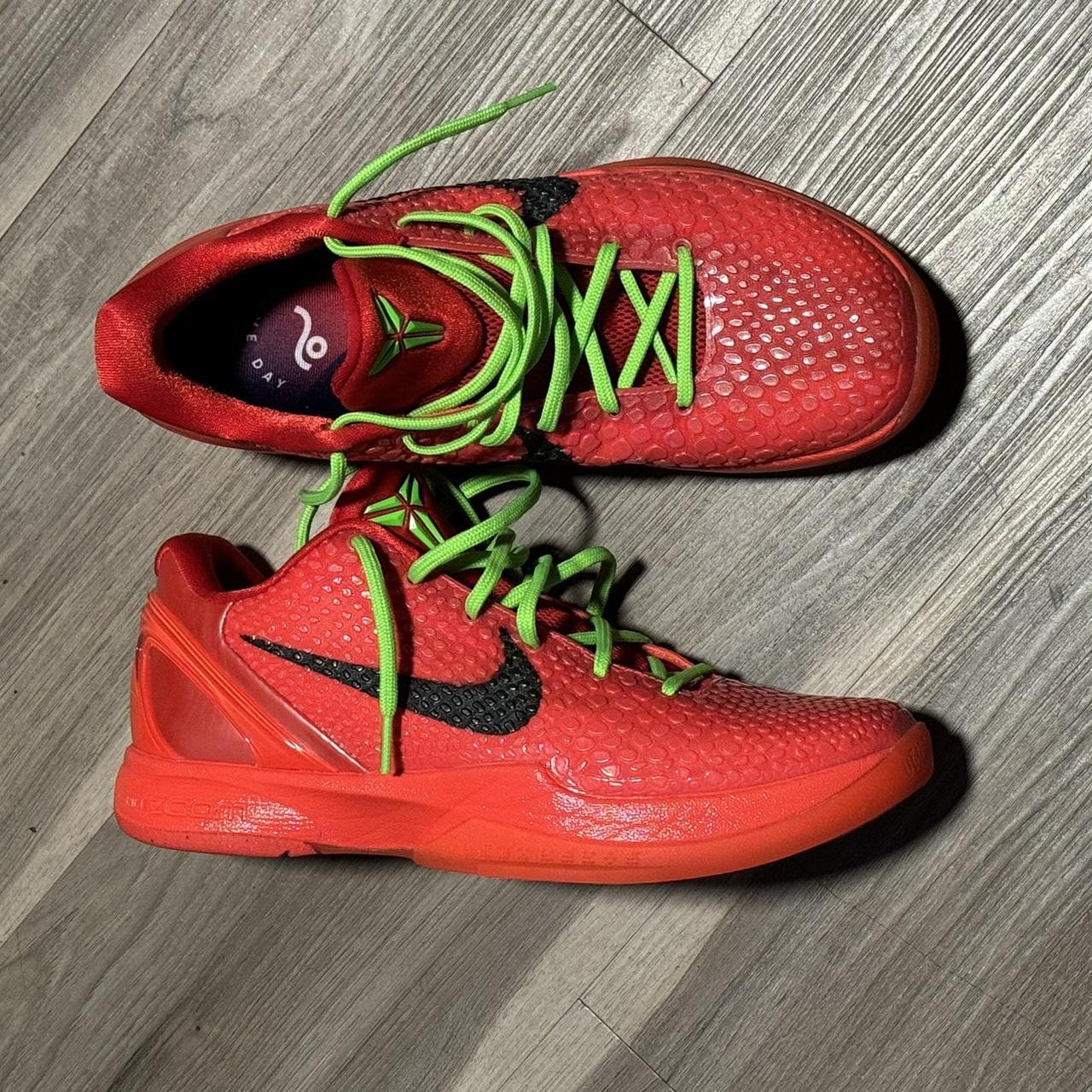 Kobe 6 ‘Reverse Grinch’ sz 9.5, OG insoles brand new... - Depop