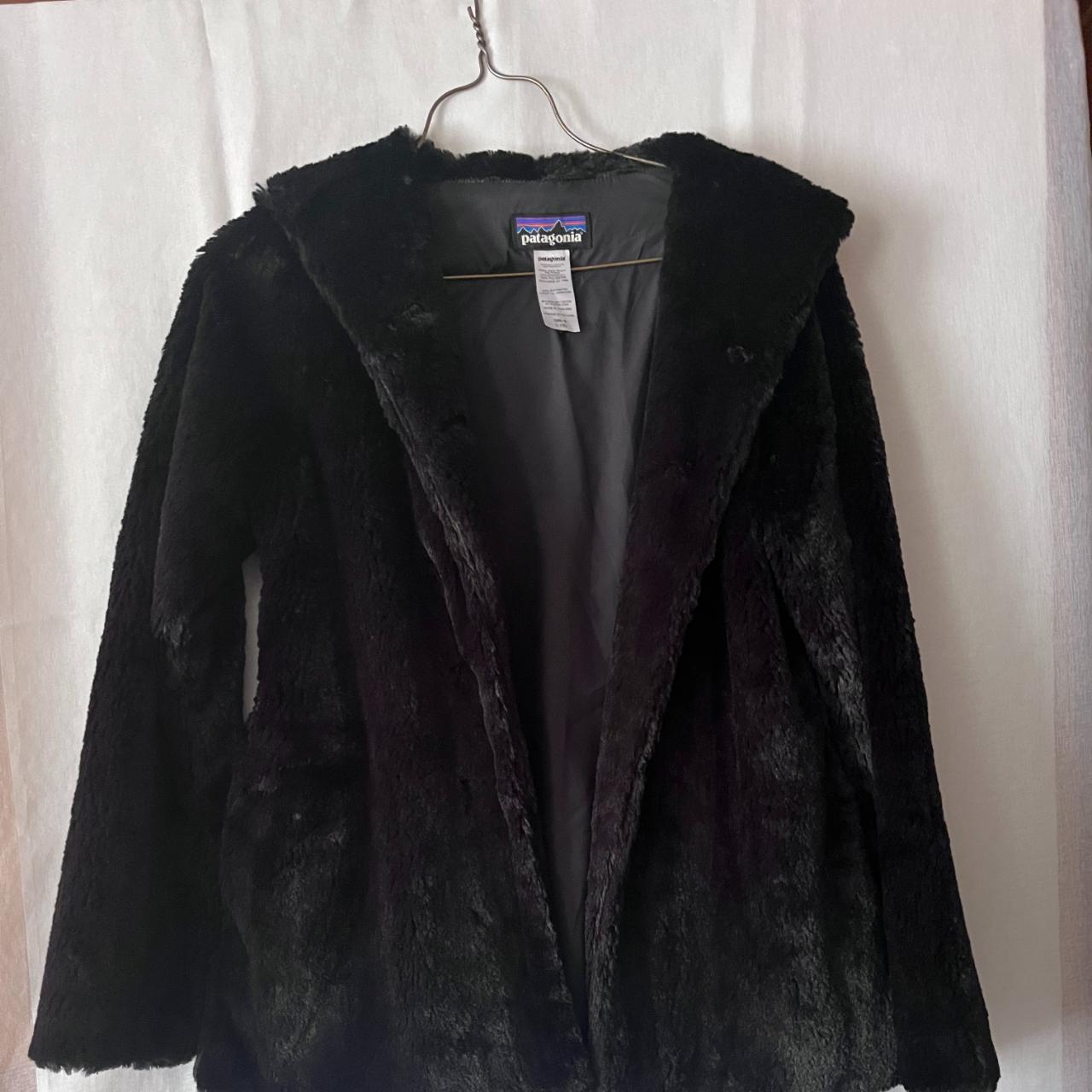 Black fuzzy best sale patagonia jacket