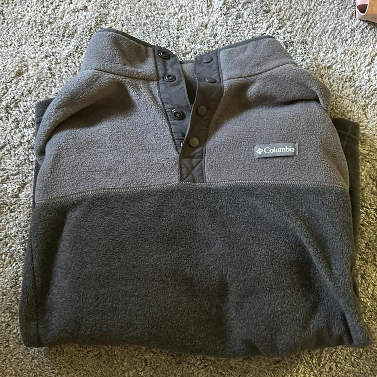 Columbia fleece pullover, women’s Large - Depop