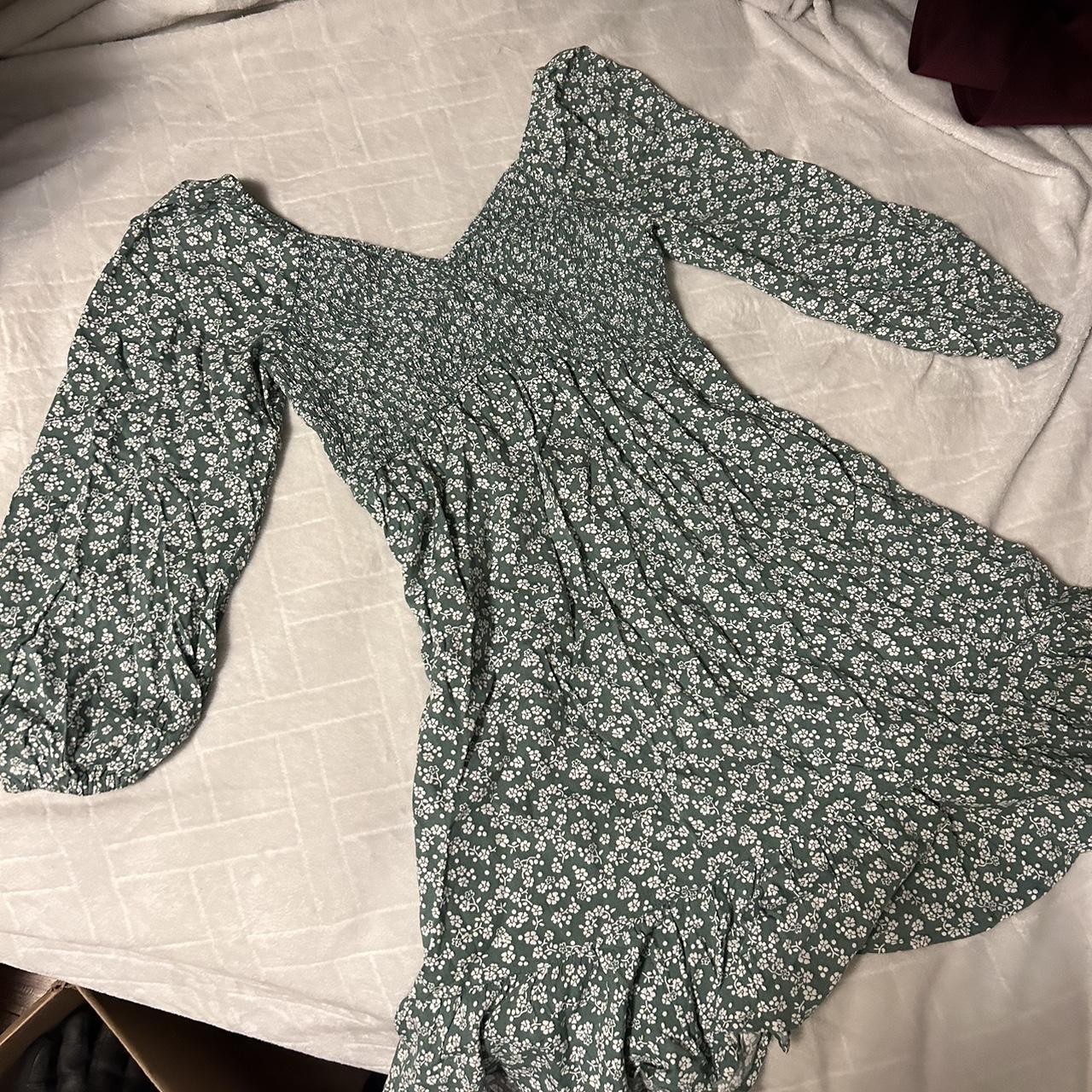 Hollister green floral sundress with puffy sleeves - Depop