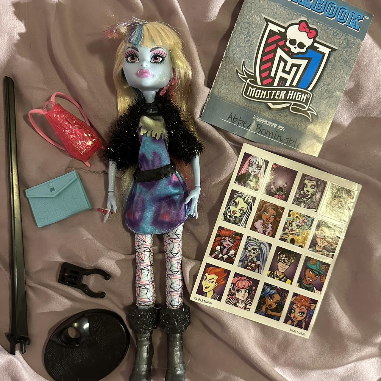 monster high picture day wave abbey bominable,