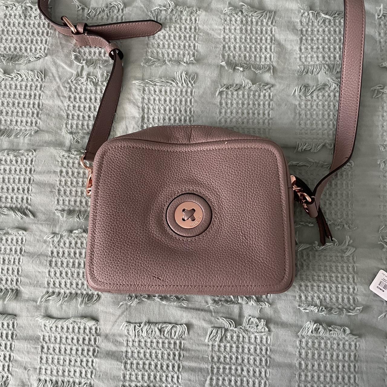 Mimco mim-mazing hip bag Colour is balsa Some slight... - Depop