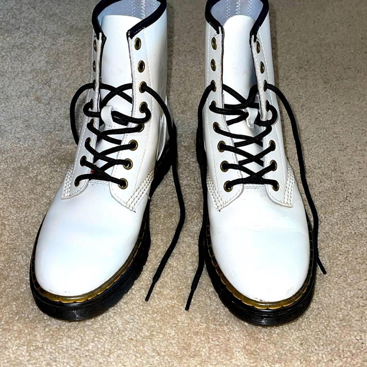 Depop doc cheap martens size 7