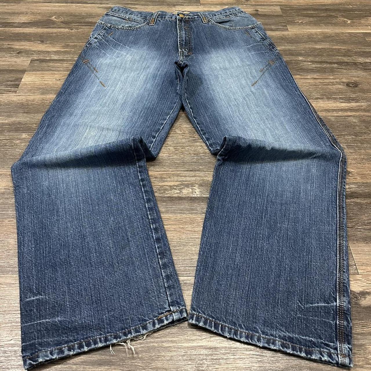item listed by readytwowhere