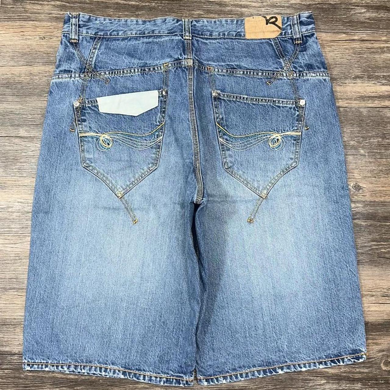 item listed by readytwowhere