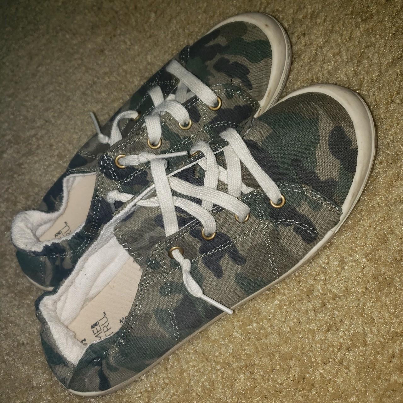 Jellypop camo clearance sneakers