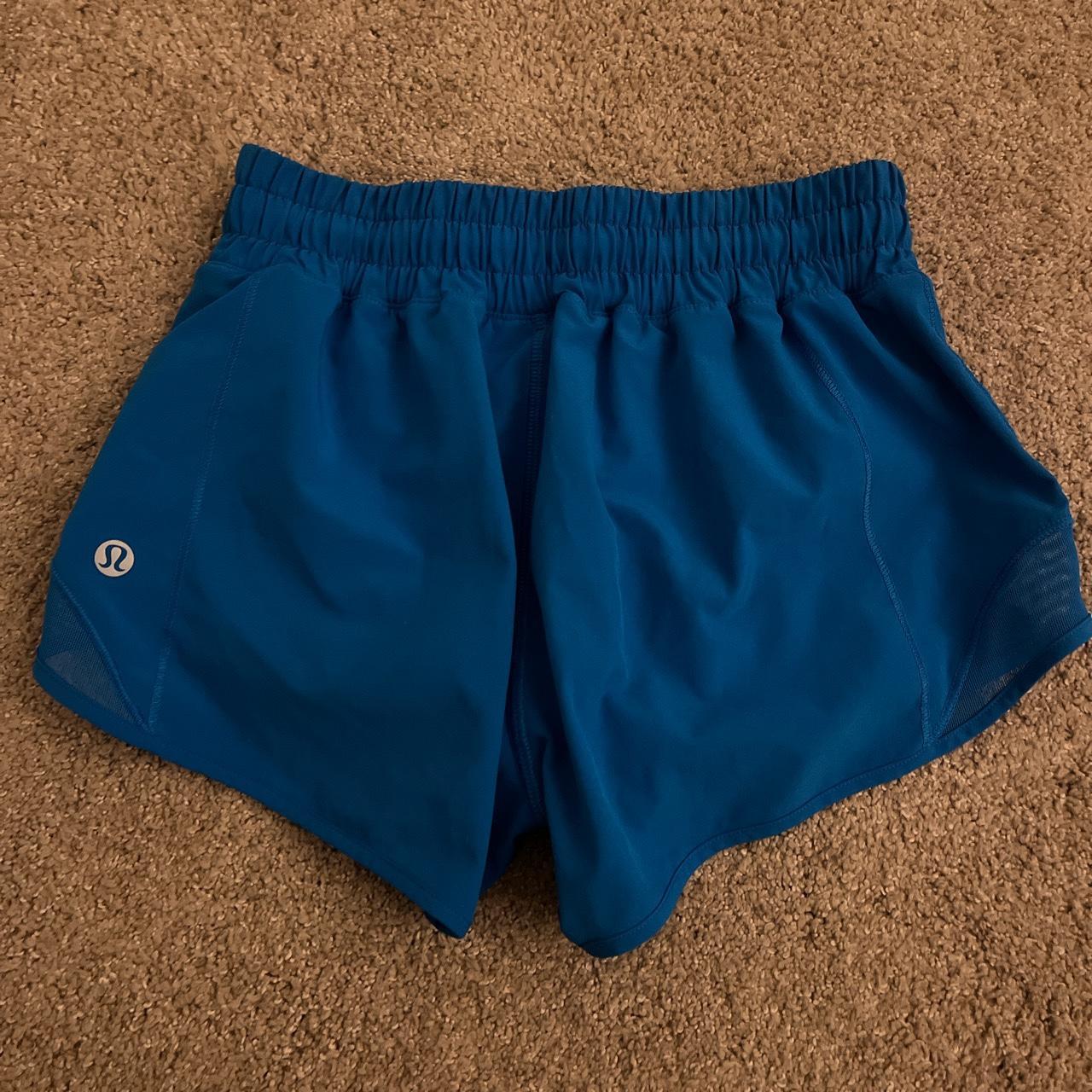 Lululemon low rise hotty hots, 2.5 inch, poolside,... - Depop