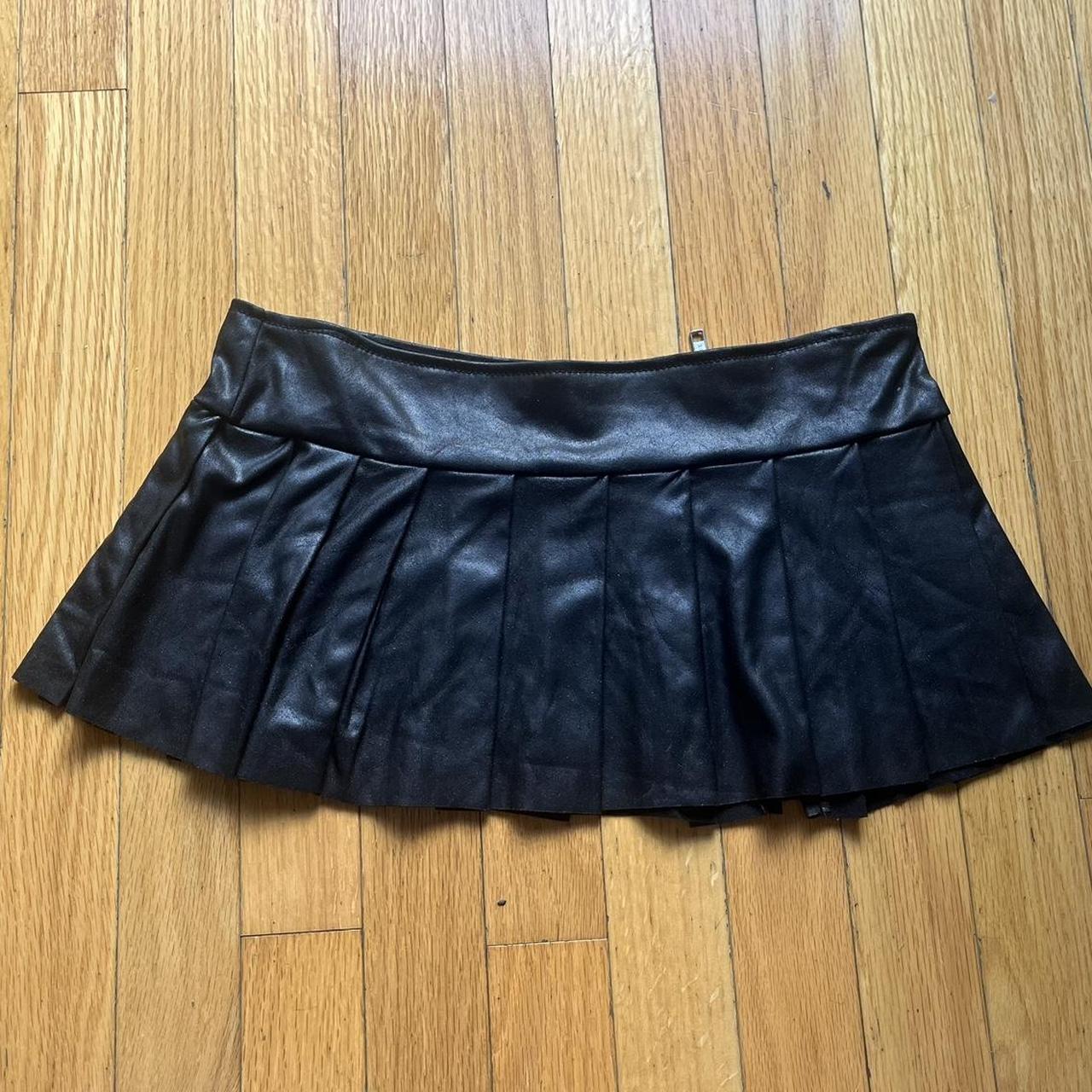 Y2K MINI skirt. Leather black ! NEVER WORN!! Willing...