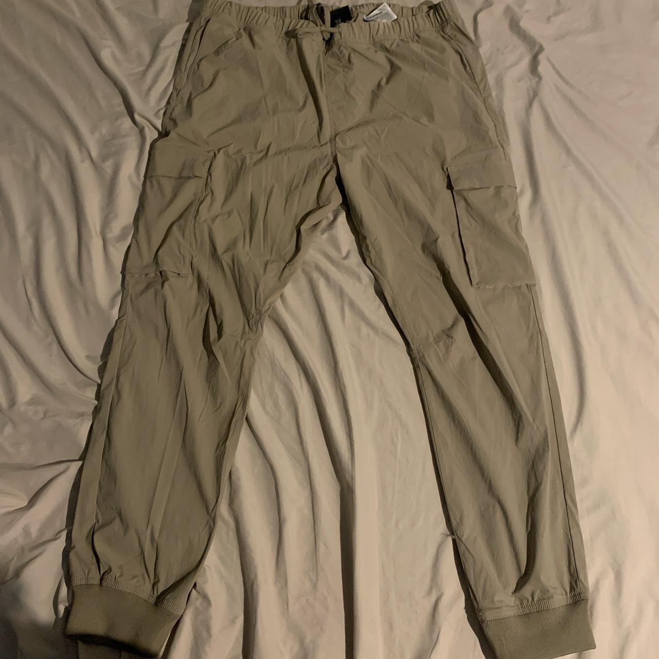 H&M Khaki Cargo Pants (XXL) Depop