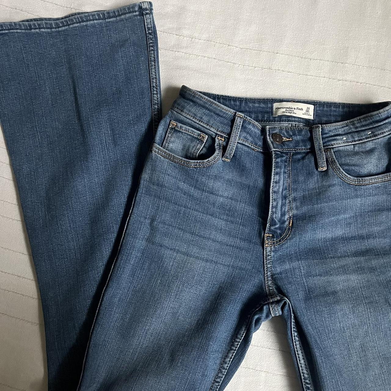 Abercrombie flare jeans - Depop