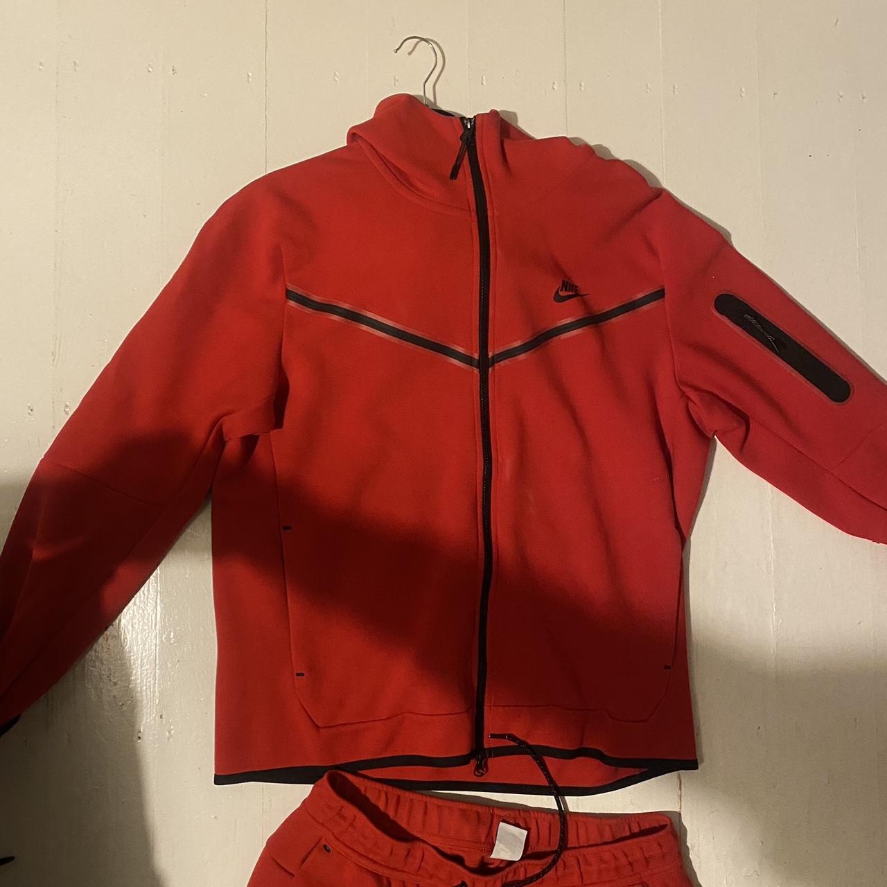 mens red nike tech fleece