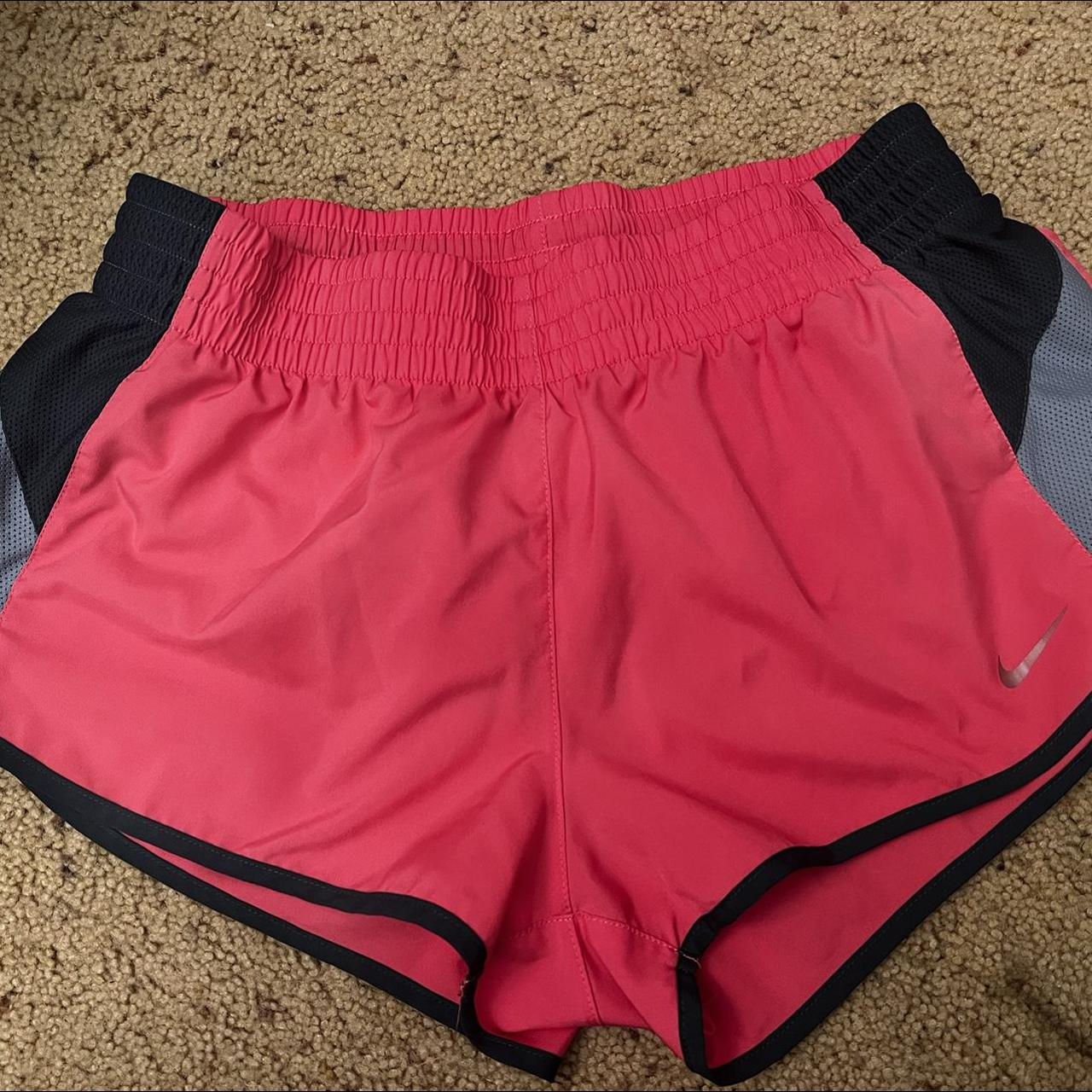 grey and pink nike shorts