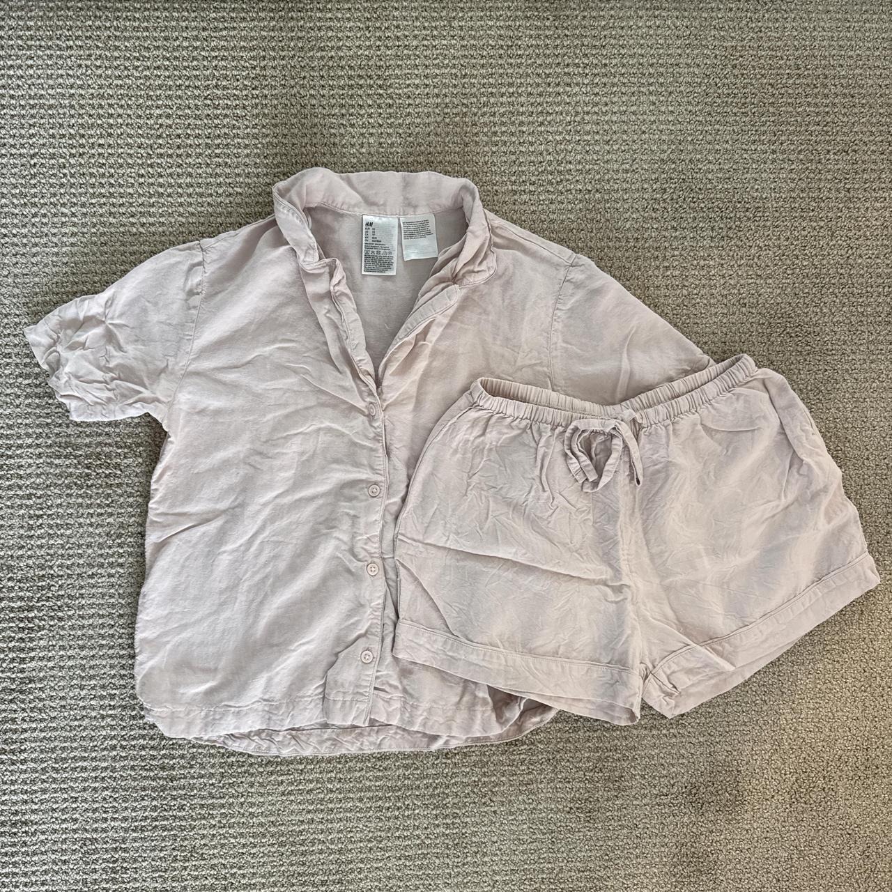 item listed by closetoftash