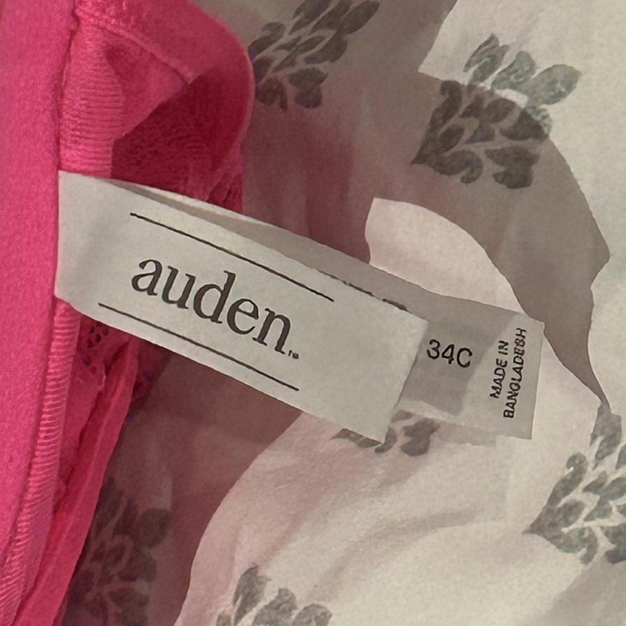 34C target bra i wore this like once and never again... Depop