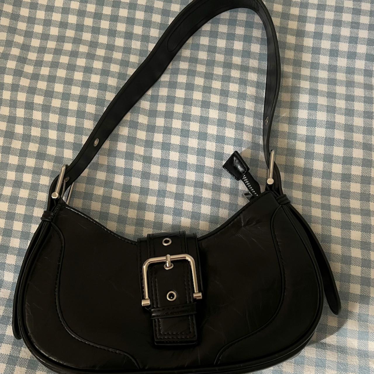 Black vintage glassons black bag - Depop