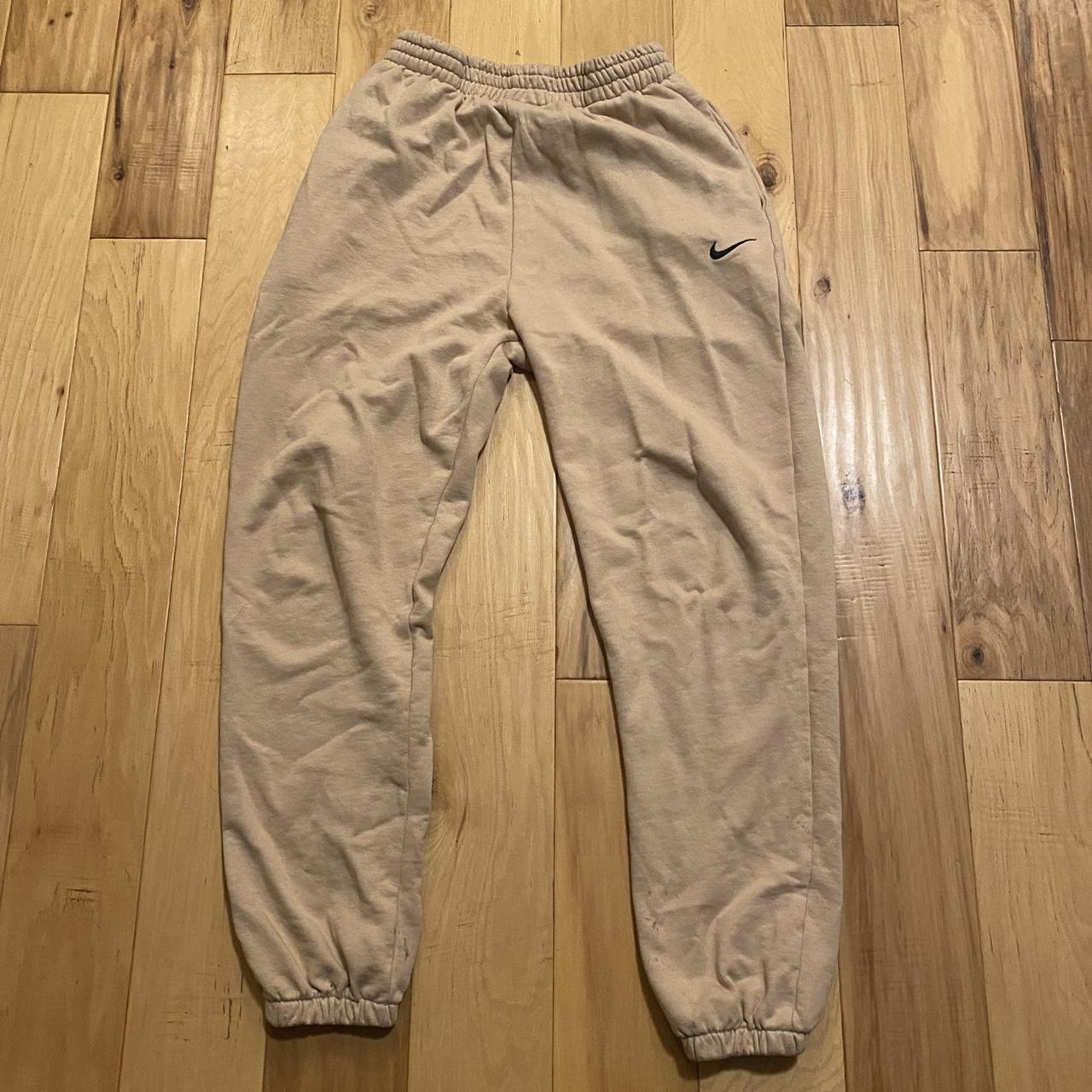nike joggers size xl Depop