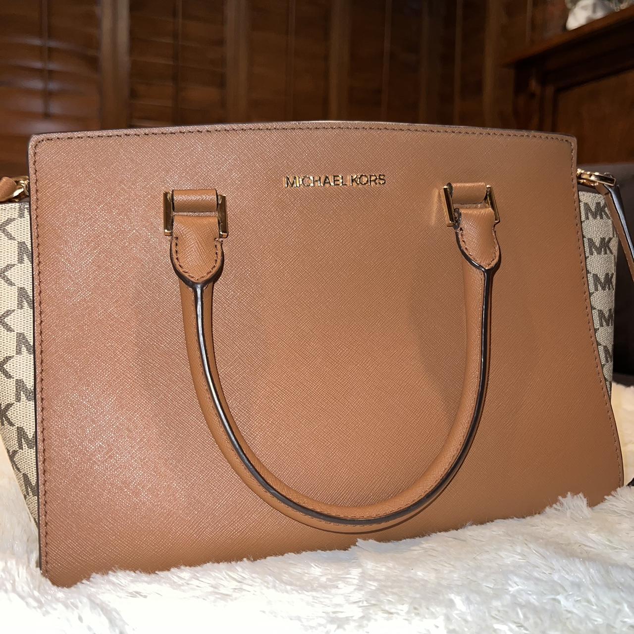 Houston Large Crossgrain Leather Crossbody Bag a - Depop