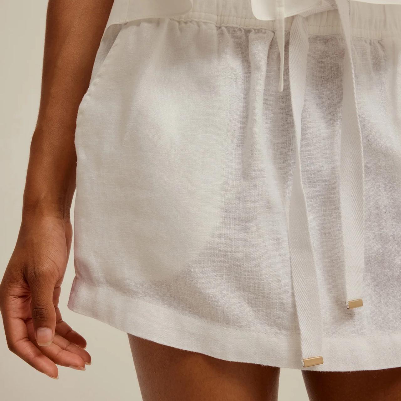 Venroy Lounge Skirt in White SIZE L HOWEVER SMALL FIT - Depop