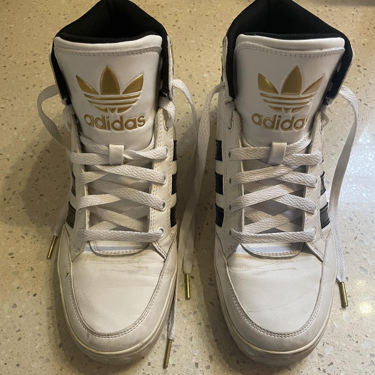 Adidas hotsell hardcourt gold