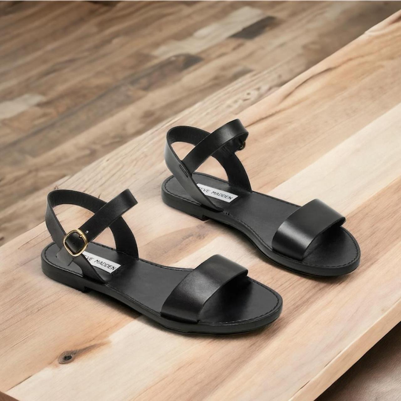 Steve madden discount black flat sandals