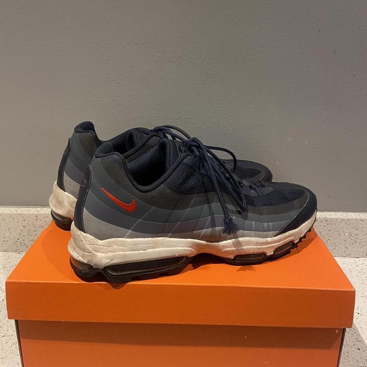 size 6 nike 95s