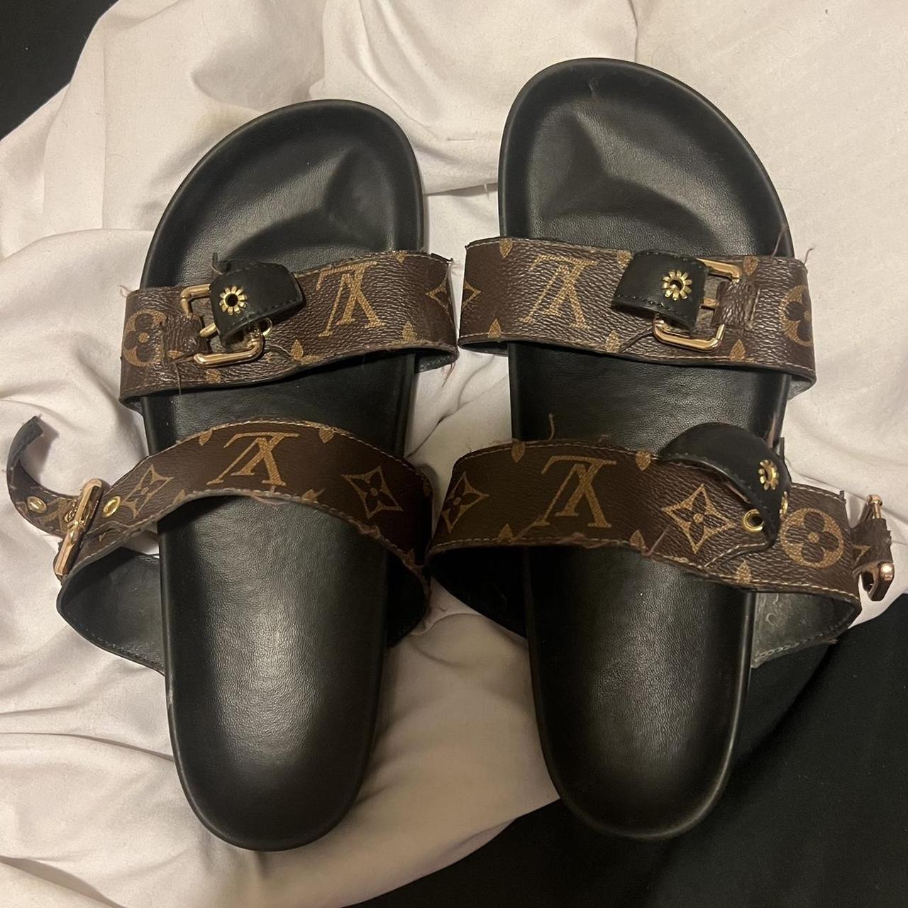 Women's louis vuitton slippers hot sale