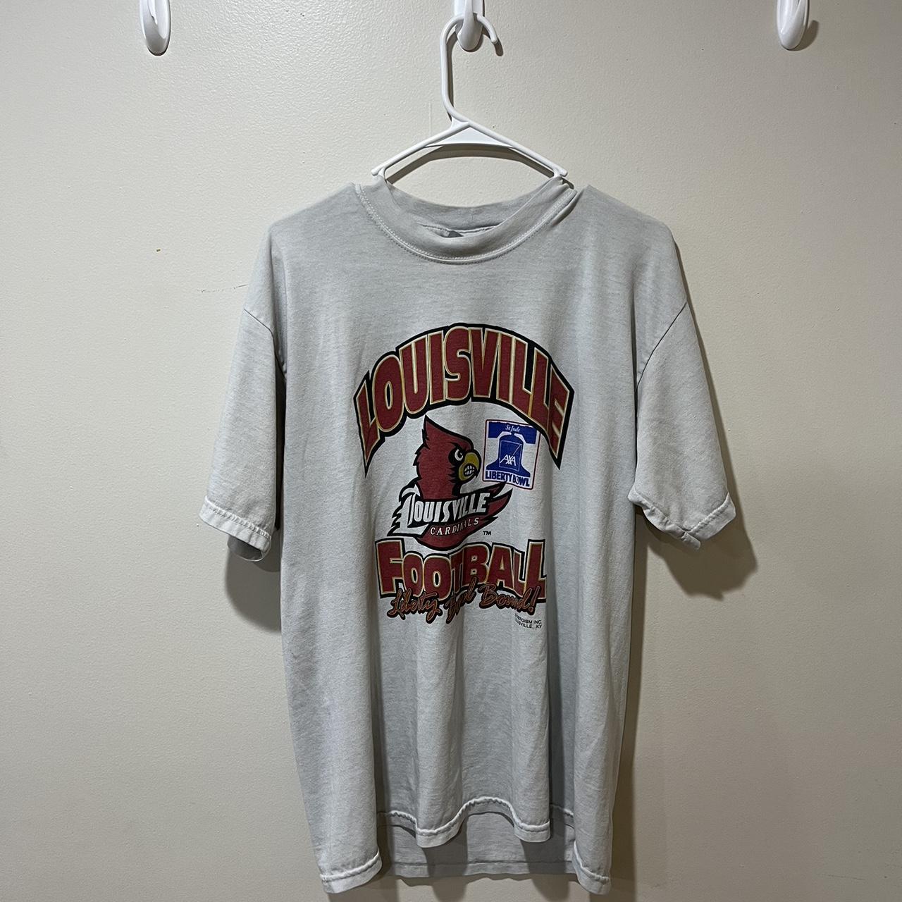 Vintage Louisville T shirt 📏Large #football... - Depop