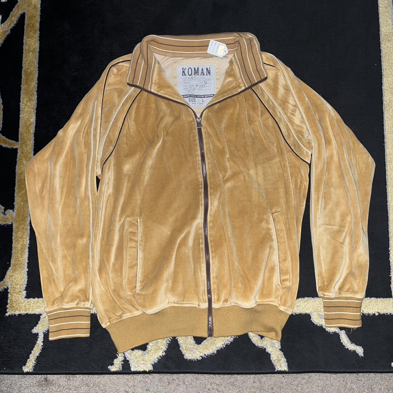 item listed by knxrka